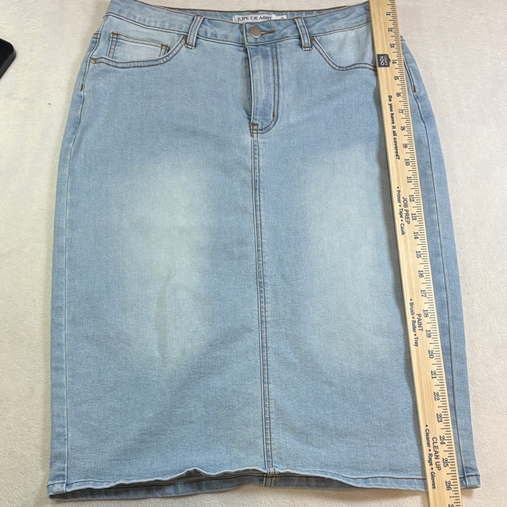 Basic Light Wash Denim Pencil Skirt -